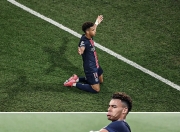 英雄联盟总决赛门票-巴黎圣日耳曼在主场大获全胜，领跑积分榜