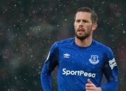 英雄联盟总决赛直播-冰与火之歌，芬兰战术压制南意烈焰，德布劳内化身冰火指挥官