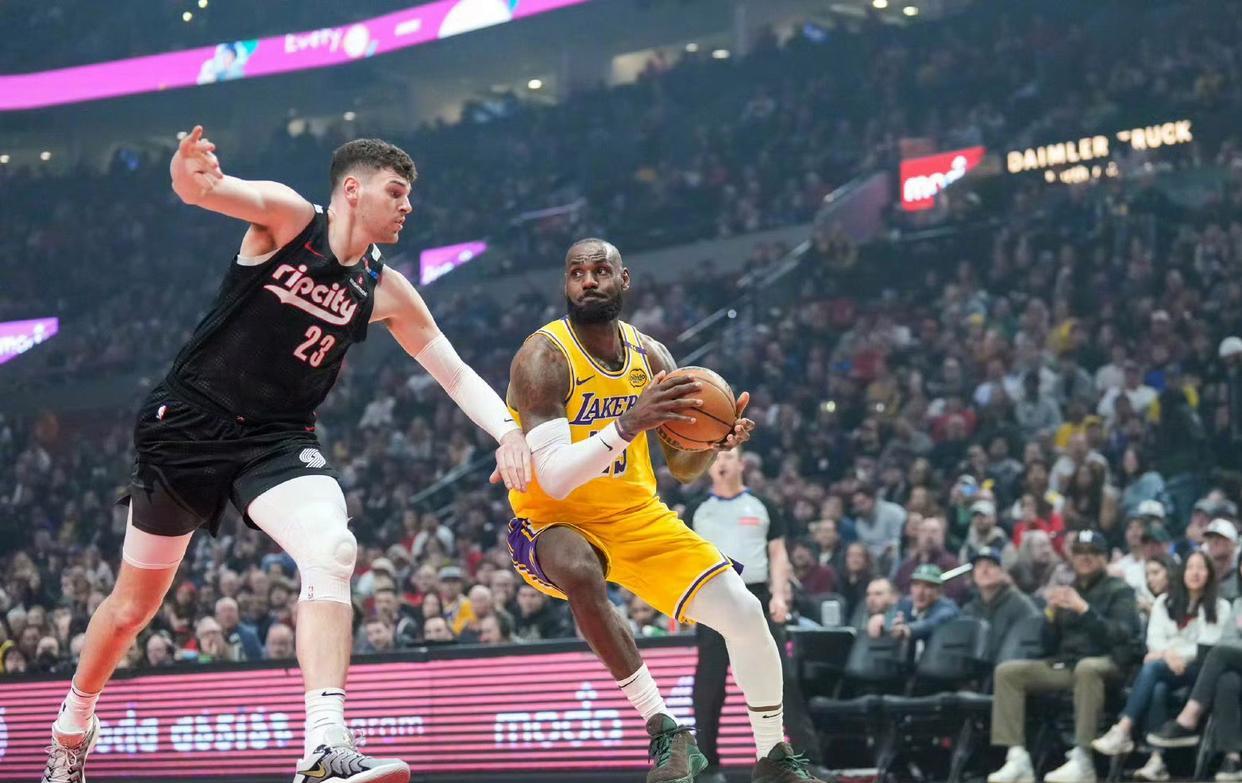 开拓者全队发威，主场击败对手