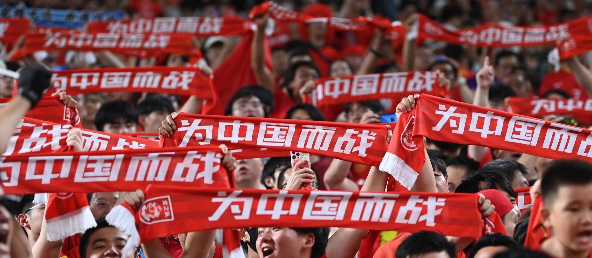 包含足球赛事激烈对决,凭借黄金一击获胜的词条 包含足球赛事激烈对决,凭借黄金一击获胜的词条