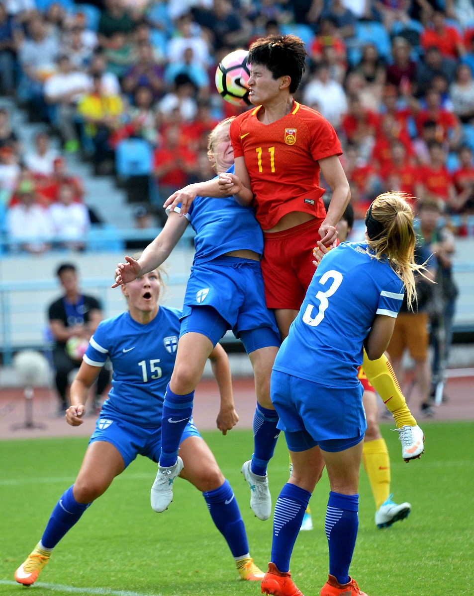 关于本土职业足球联赛实力碰撞引发关注的信息 关于本土职业足球联赛实力碰撞引发关注的信息