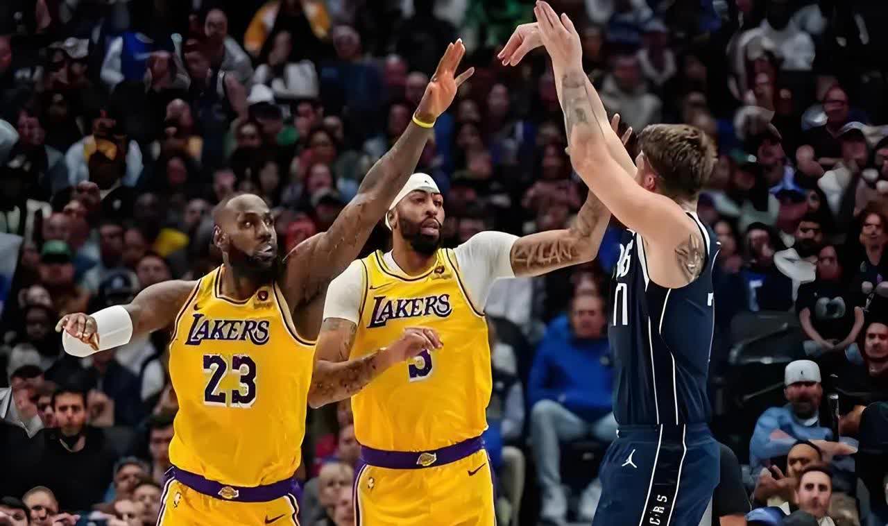 爵士队长领衔球队备战，气势如虹展示强大实力的简单介绍