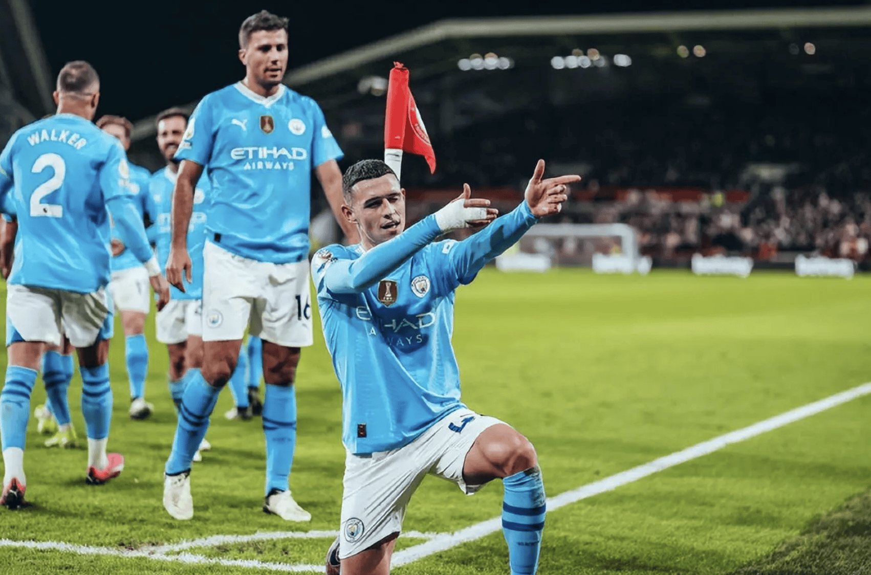 曼城将展开激烈对决,争取取得关键胜利 曼城将展开激烈对决,争取取得关键胜利