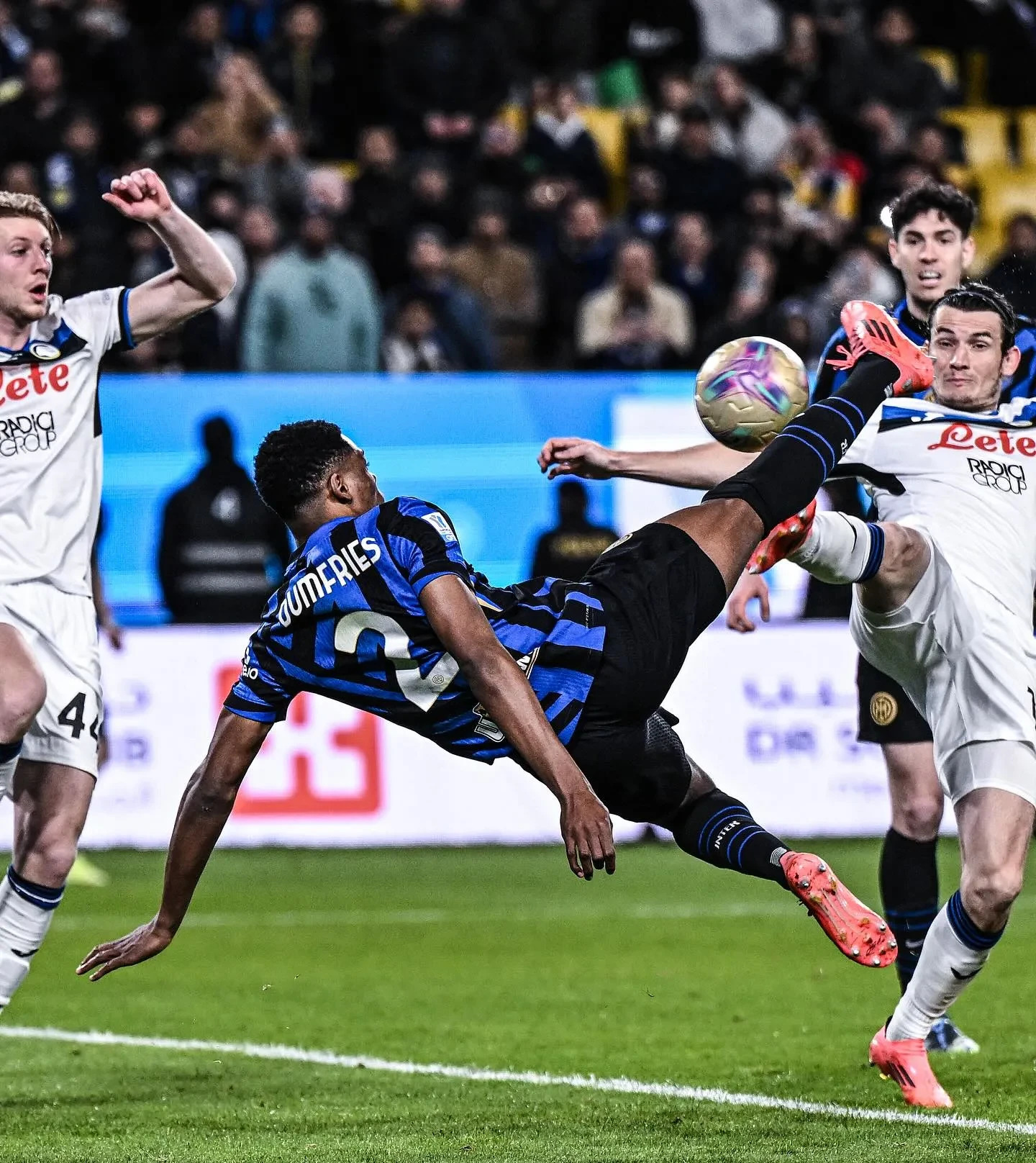 国际米兰力克阿森纳,苏亚雷斯带队取胜 国际米兰力克阿森纳,苏亚雷斯带队取胜