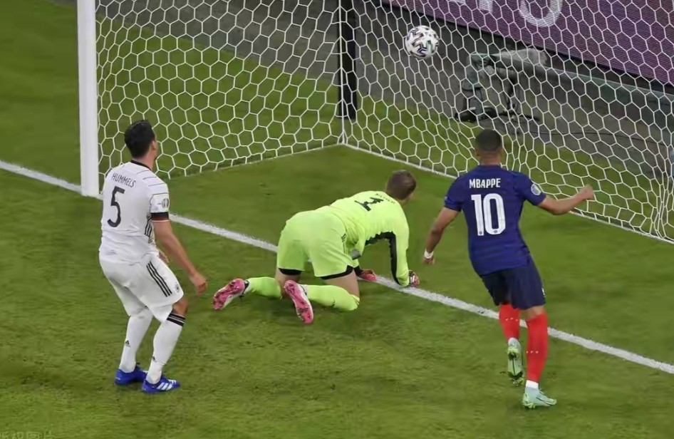 强强对话!看尽球员们的拼搏意志 强强对话!看尽球员们的拼搏意志