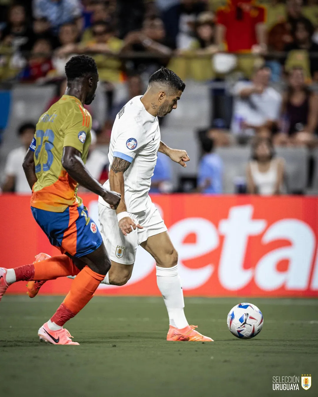 西班牙逆转中国,苏亚雷斯惊艳四座 西班牙逆转中国,苏亚雷斯惊艳四座