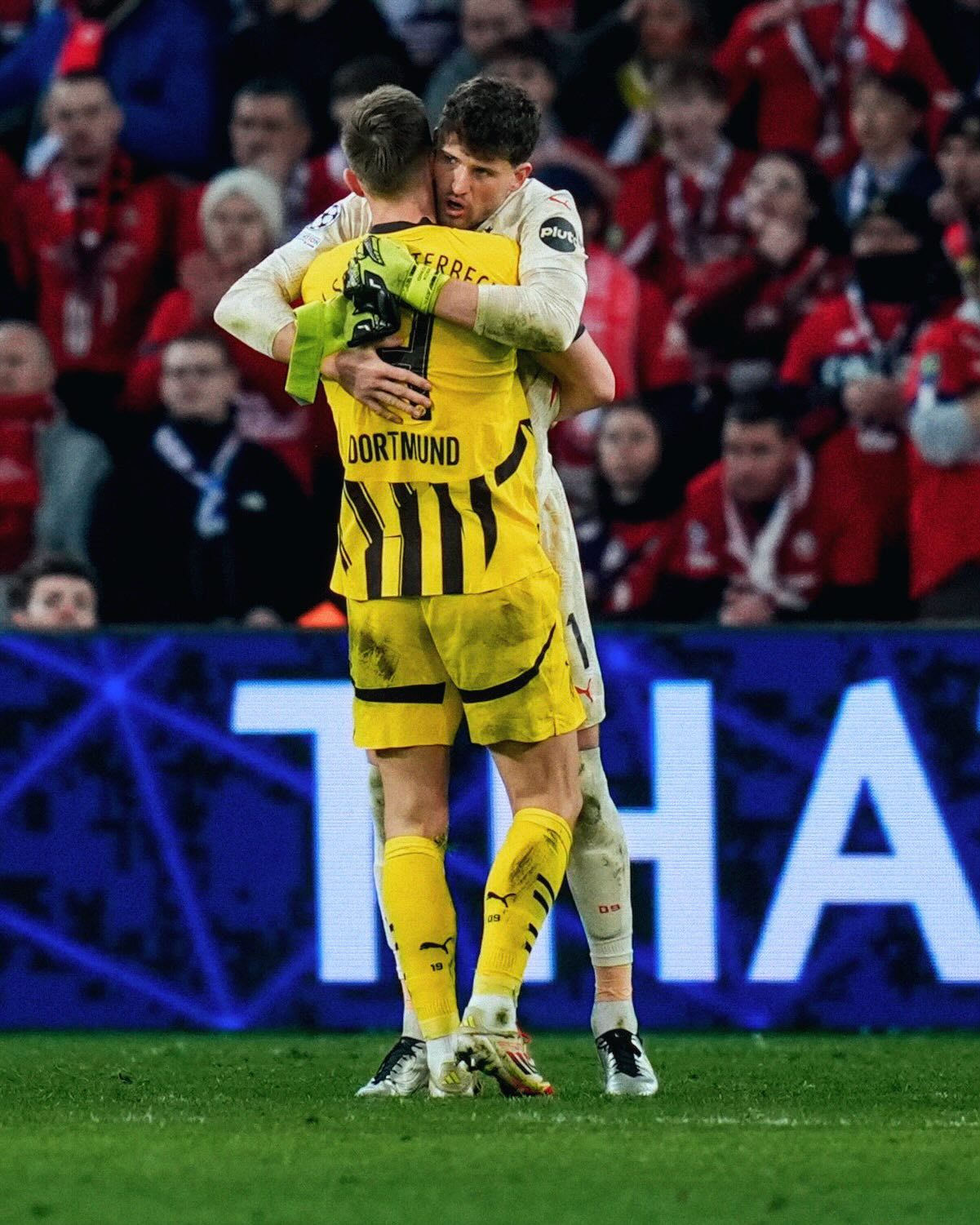 柏林赫塔客场击败多特蒙德，接近欧冠区