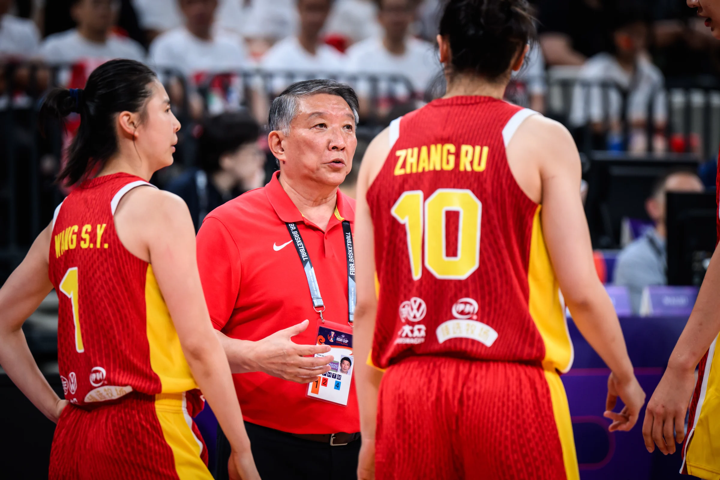 韩国队碾压中国队,黄鸭组合关键制胜 韩国队碾压中国队,黄鸭组合关键制胜