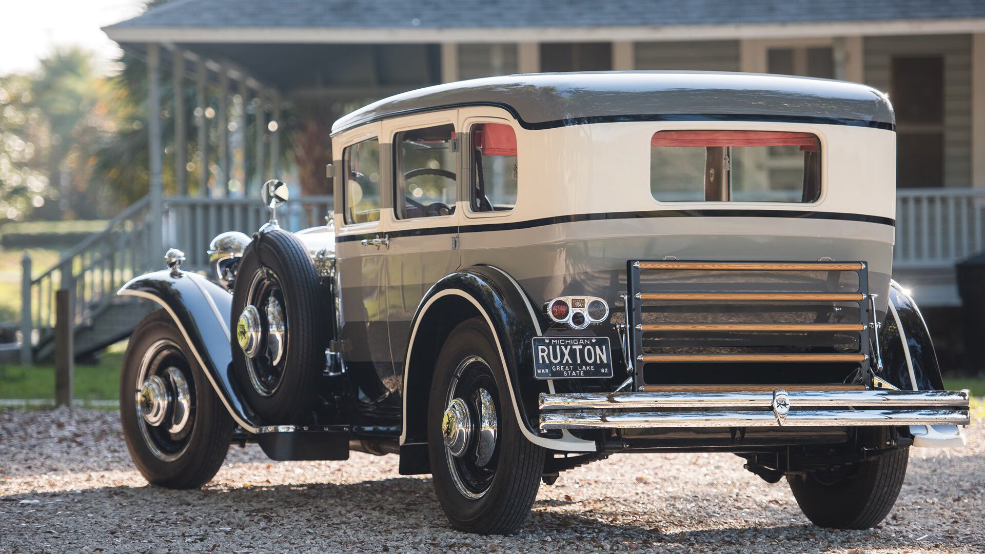 从多哈到迈阿密，当卡塔尔狂胜摩洛哥的夜晚，NBA季后赛正见证新的王权更迭